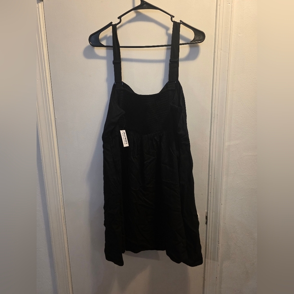 Old Navy Black Dress - Picture 2 of 4